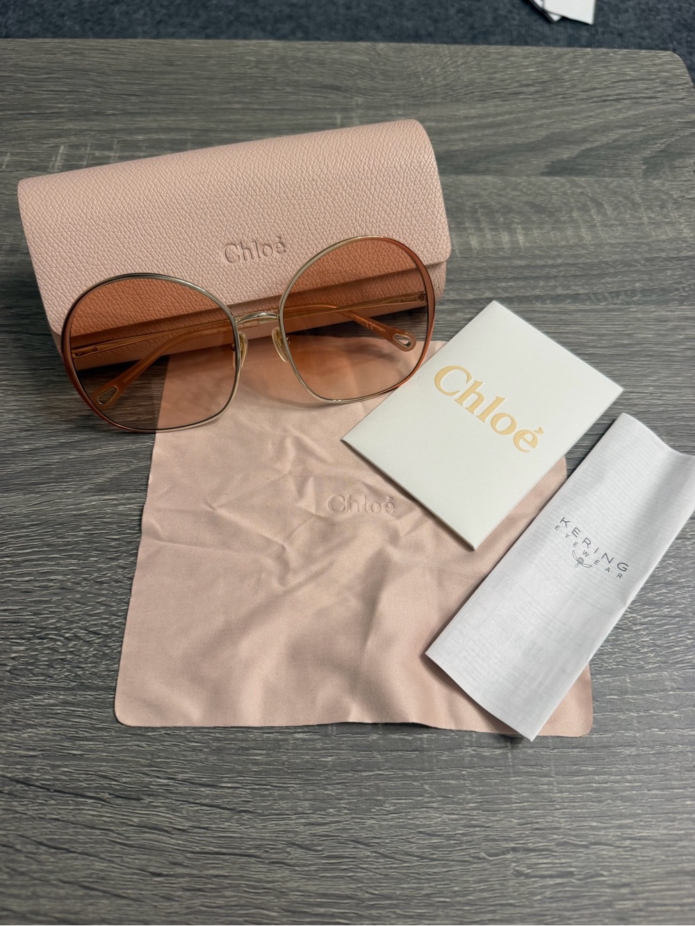 Chloé Pink Gradient Round Sunglasses with Gold Frame complete set